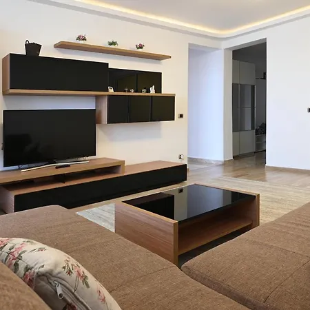 Apartment Mille Coresi *