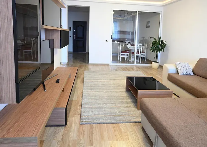 Mille Coresi Apartment *